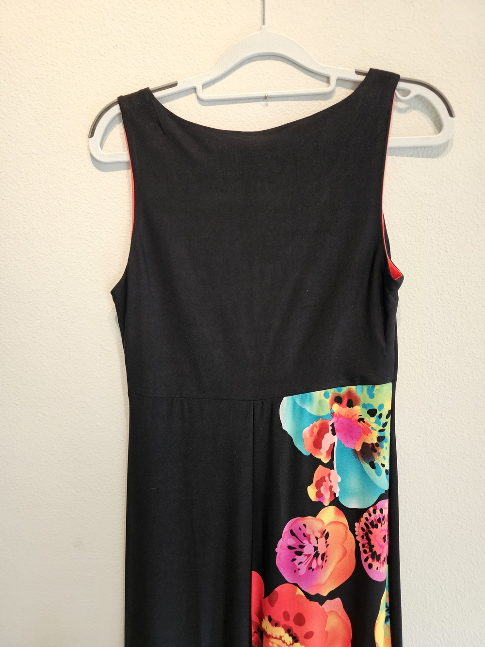 Sandra Darren Black Dress with Bright Colorful Floral Accents, Size 6 - Picture 3 of 7